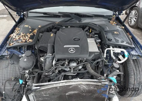 2017 Mercedes-Benz C 300 4Matic из США, поврежденный, VIN WDDWJ4KB9HF357060